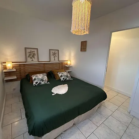 Moderne, Vue - 4 Pers. - Fr-1-224c-368 Apartment
