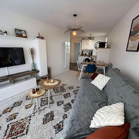 Moderne, Vue - 4 Pers. - Fr-1-224c-368 Apartment